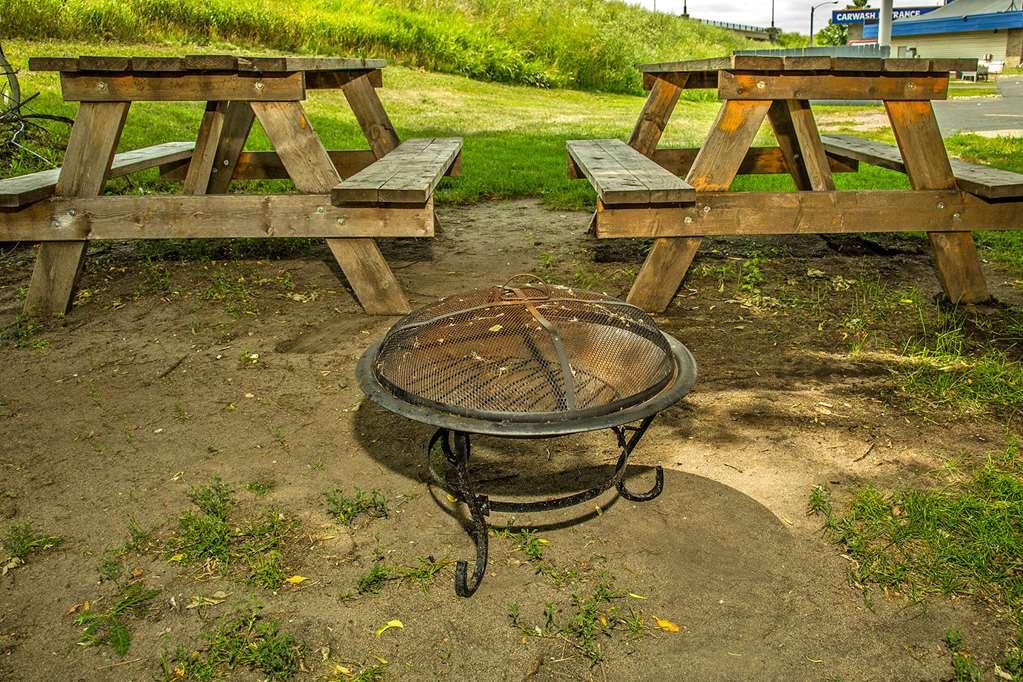 Americas Best Value Inn & Suites Detroit Lakes Ανέσεις φωτογραφία