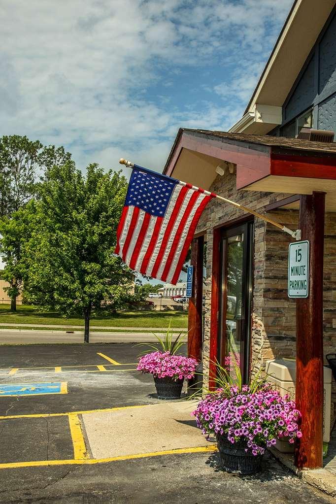 Americas Best Value Inn & Suites Detroit Lakes Εξωτερικό φωτογραφία