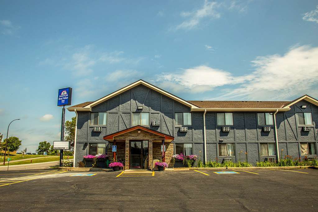 Americas Best Value Inn & Suites Detroit Lakes Εξωτερικό φωτογραφία