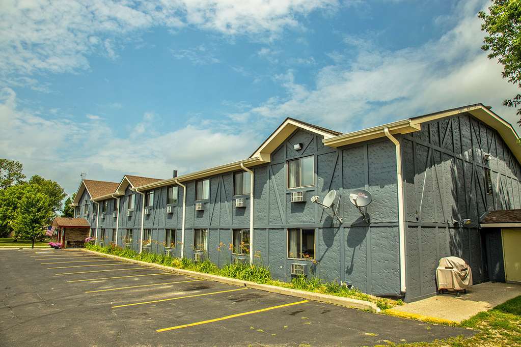 Americas Best Value Inn & Suites Detroit Lakes Εξωτερικό φωτογραφία