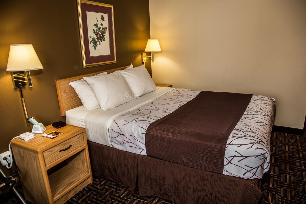 Americas Best Value Inn & Suites Detroit Lakes Εξωτερικό φωτογραφία