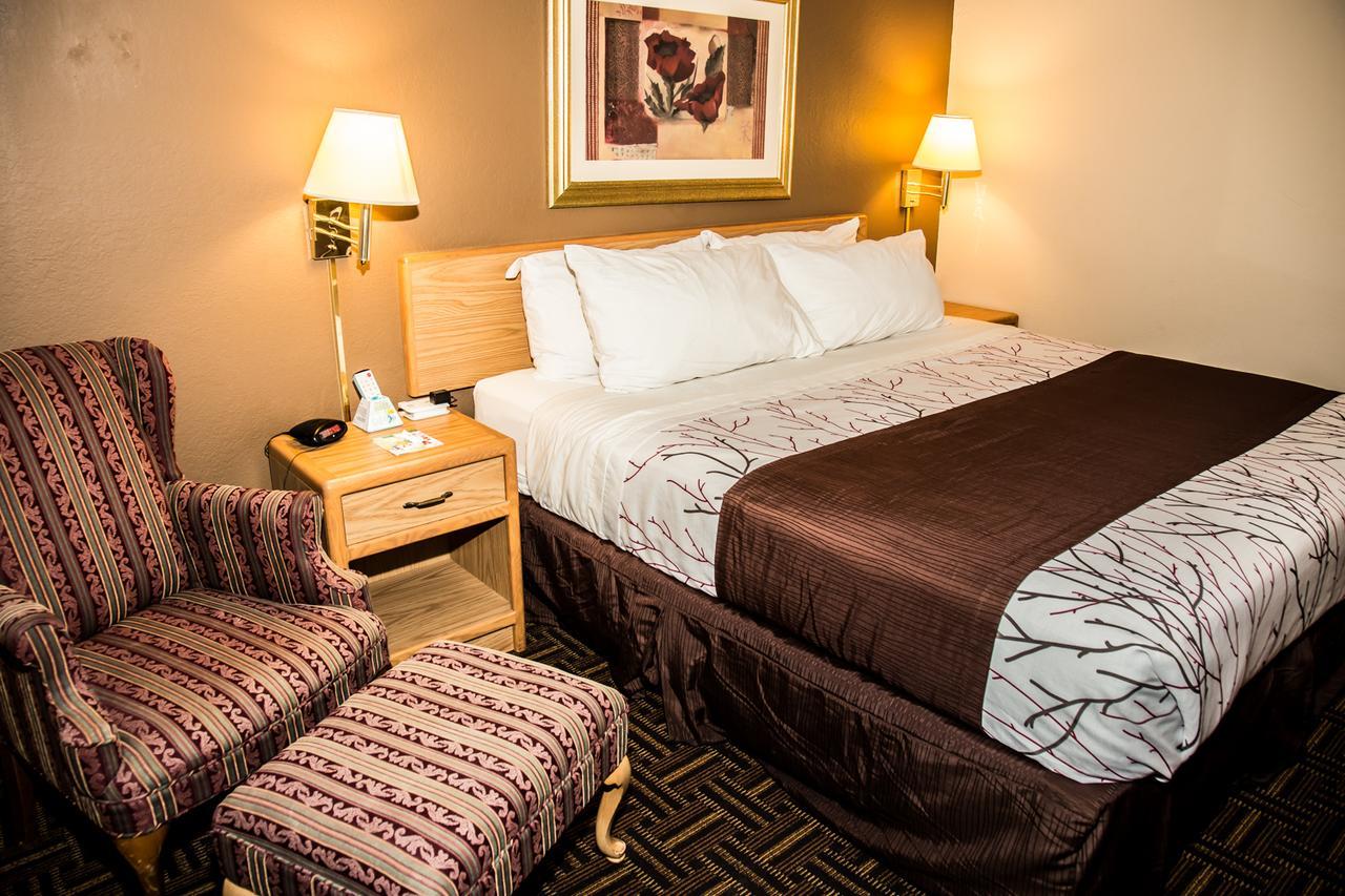 Americas Best Value Inn & Suites Detroit Lakes Εξωτερικό φωτογραφία