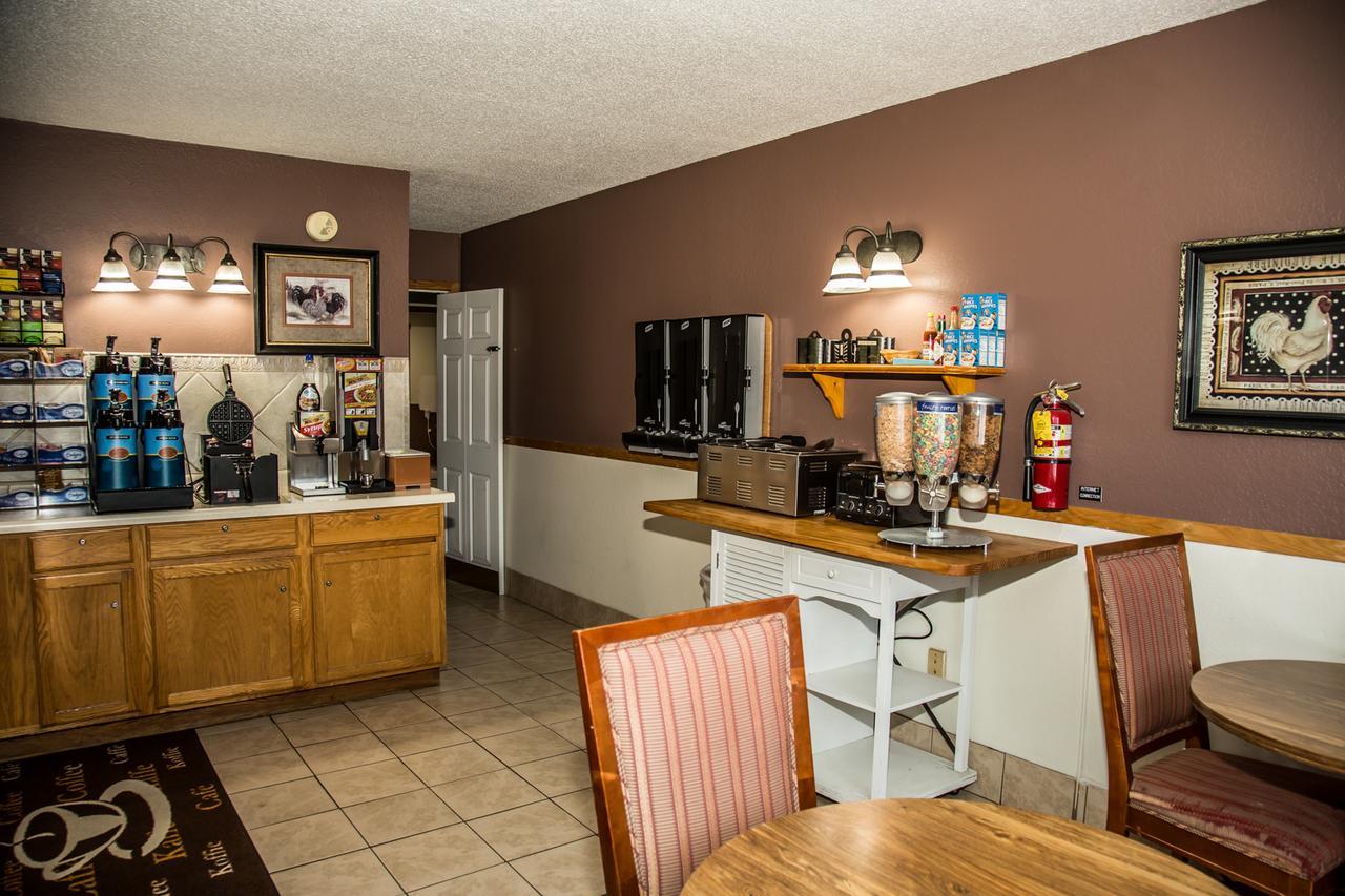 Americas Best Value Inn & Suites Detroit Lakes Εξωτερικό φωτογραφία