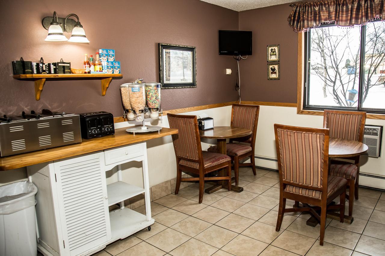 Americas Best Value Inn & Suites Detroit Lakes Εξωτερικό φωτογραφία