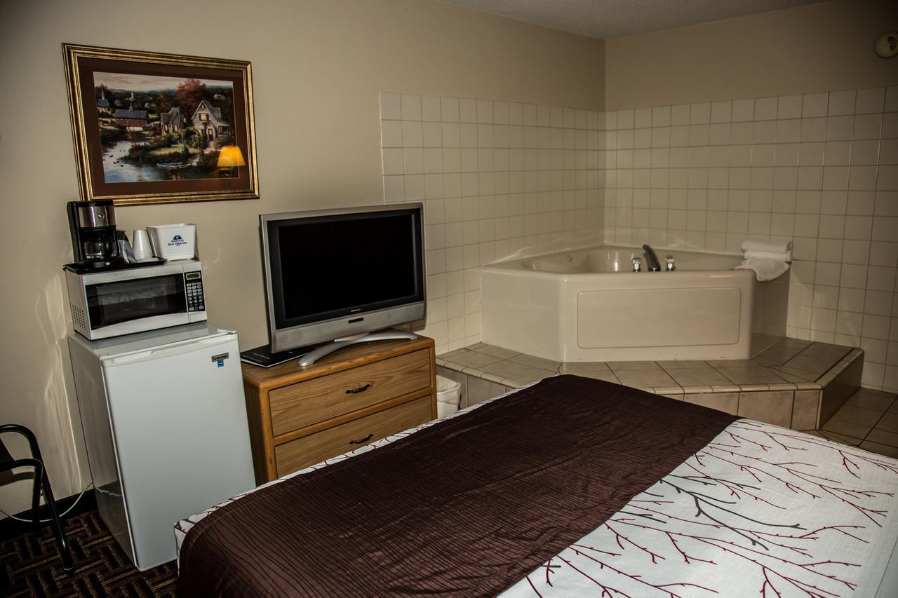 Americas Best Value Inn & Suites Detroit Lakes Εξωτερικό φωτογραφία