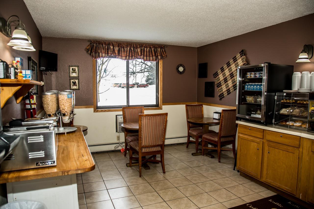 Americas Best Value Inn & Suites Detroit Lakes Εξωτερικό φωτογραφία