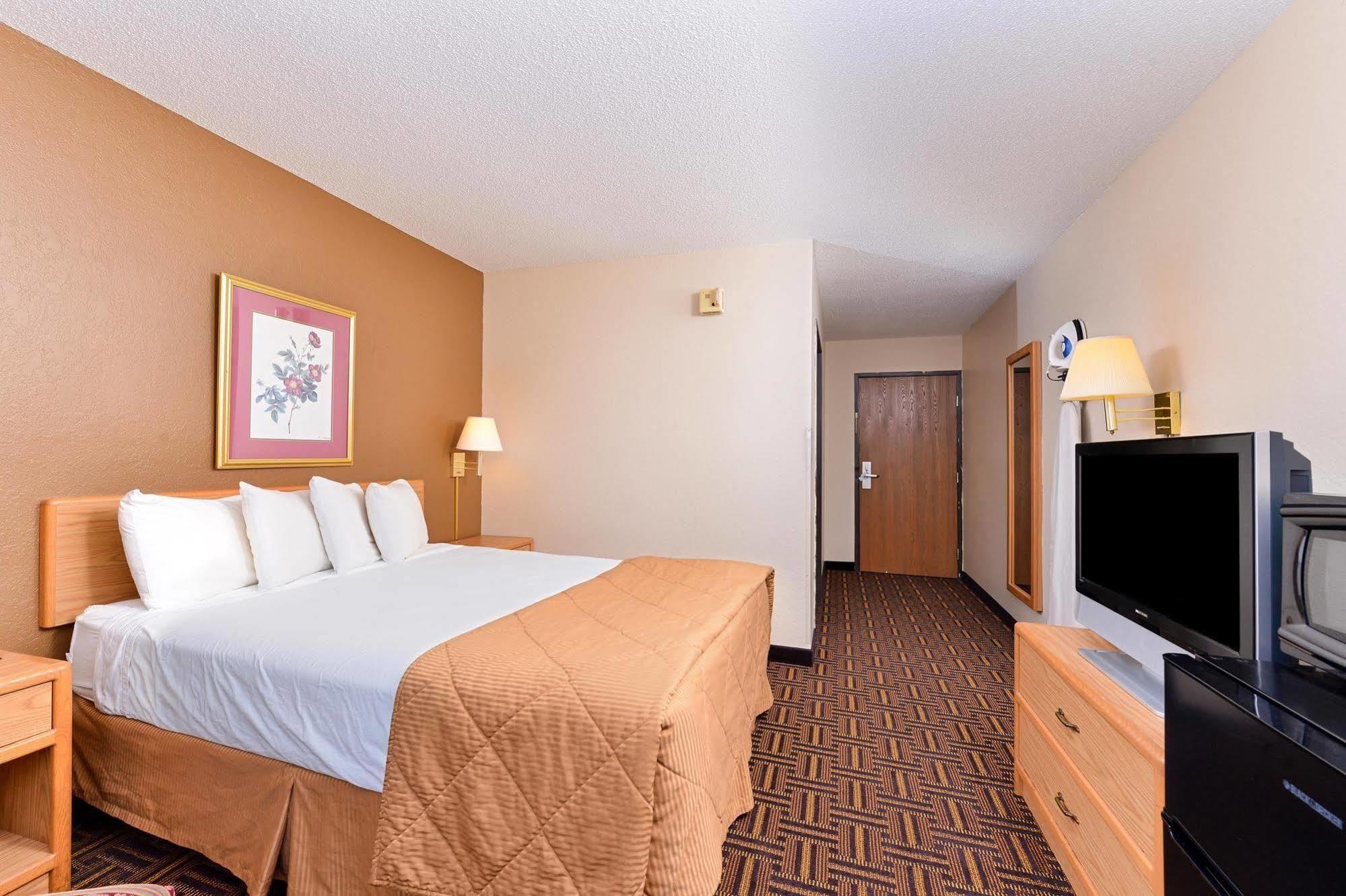 Americas Best Value Inn & Suites Detroit Lakes Εξωτερικό φωτογραφία